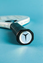 Carregar imagem no visualizador da galeria, RAQUETE DE BEACH TENNIS MINIMALIST SKY BLANC 2025